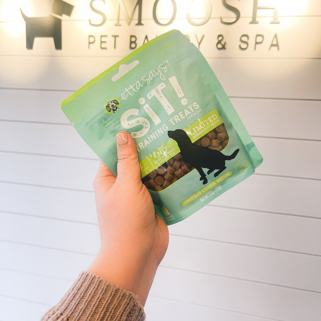Etta Says Sit | Cheddar Cheese 6 oz